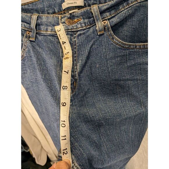 L.L Bran Classic Fit Medium Wash Women's Jeans 12 Petite - Picture 3 of 6